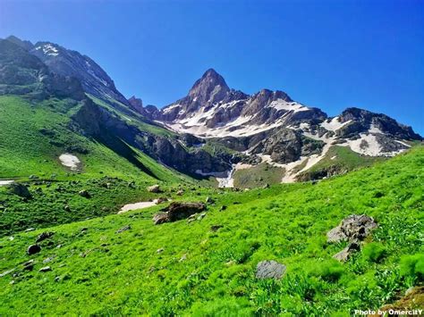 Türkiye'nin En Yüksek Zirveleri: Artvin'in Eşsiz Dağları