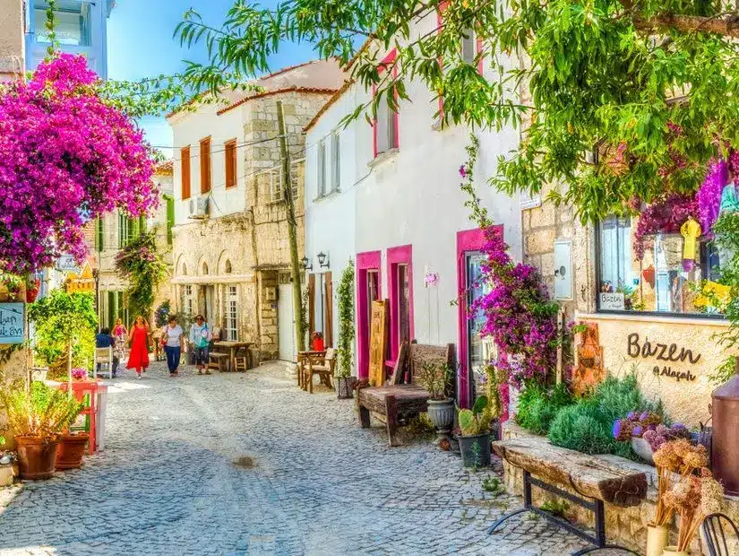 Alaçatı (İzmir) Gezilecek Yerler
