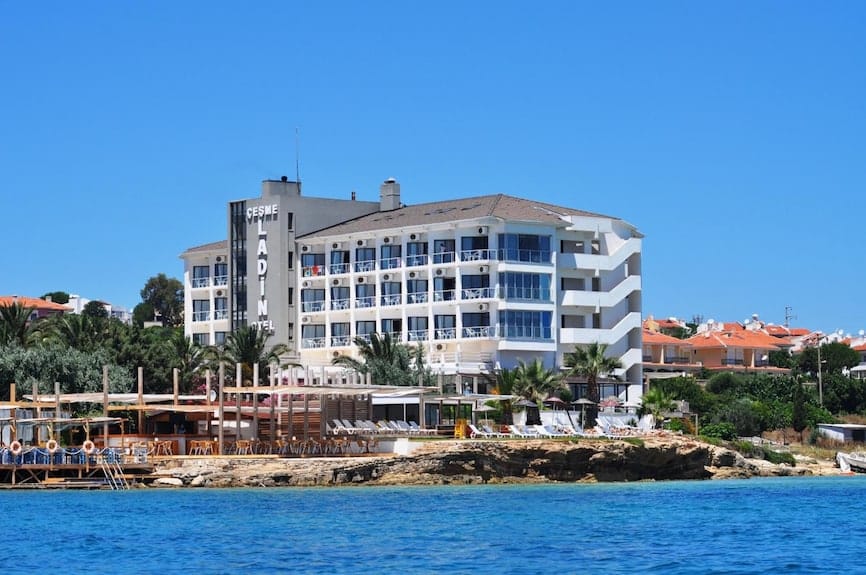 Çeşme Ladin Otel'de Kalınır Mı?