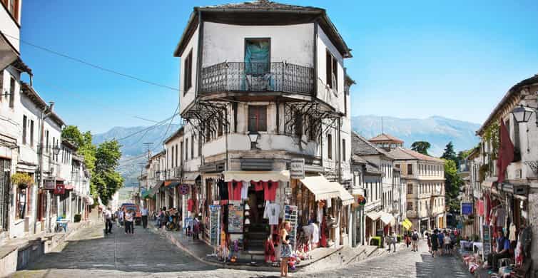 Gjirokastër: Arnavutluk'un Osmanlı Dönemi Taş Evleriyle Ünlü Şehri