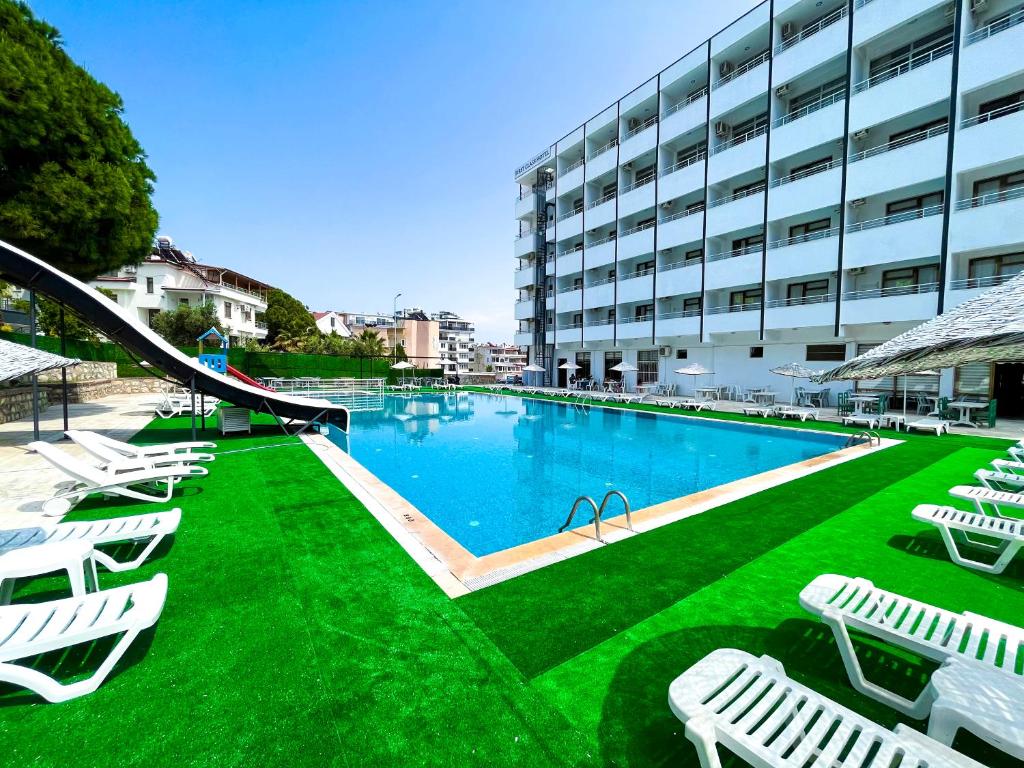 Hotel First Class Didim'de Kalınır Mı?