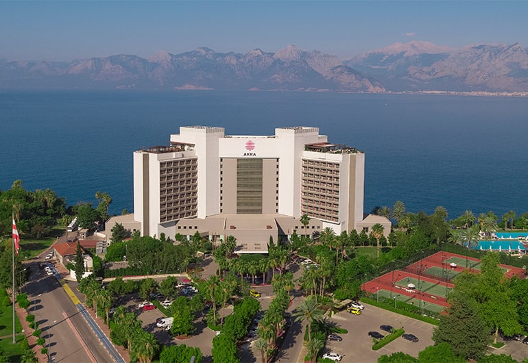 Akra Antalya: Otel'de Kalınır Mı?