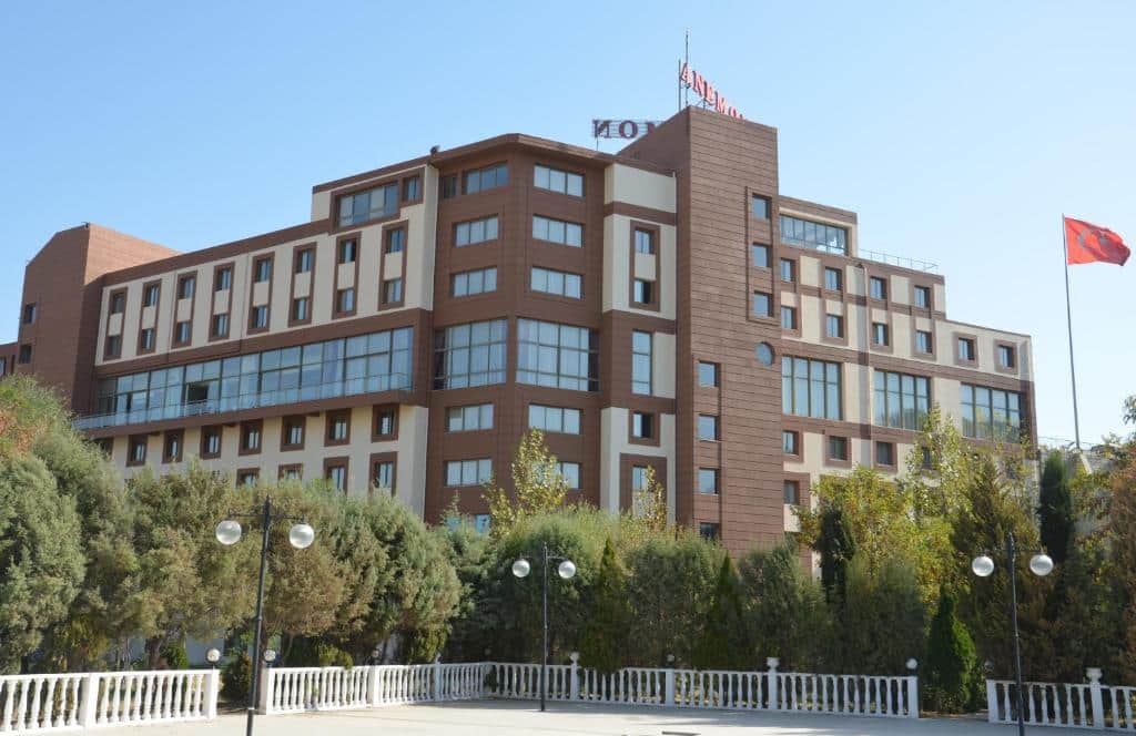 Anemon Manisa Otel'de Kalınır Mı?