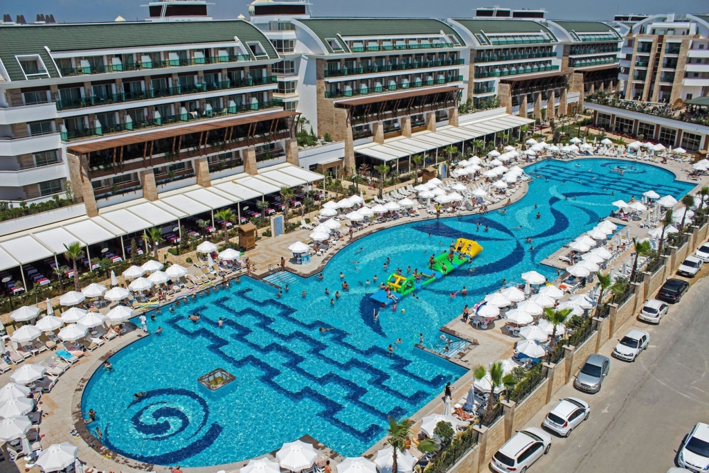 Crystal Waterworld Resort & Spa Otel'de Kalınır Mı?