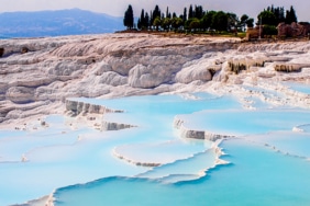 Doğa Harikaları: Türkiye'nin En Güzel Gölleri ve Şelaleleri