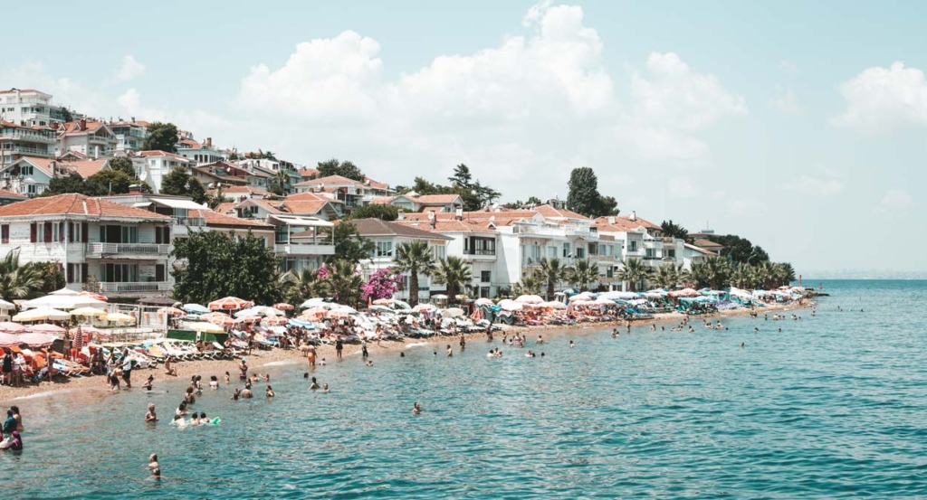 Ege’nin Sakin Kıyılarında Geçireceğiniz Unutulmaz Bir Tatil